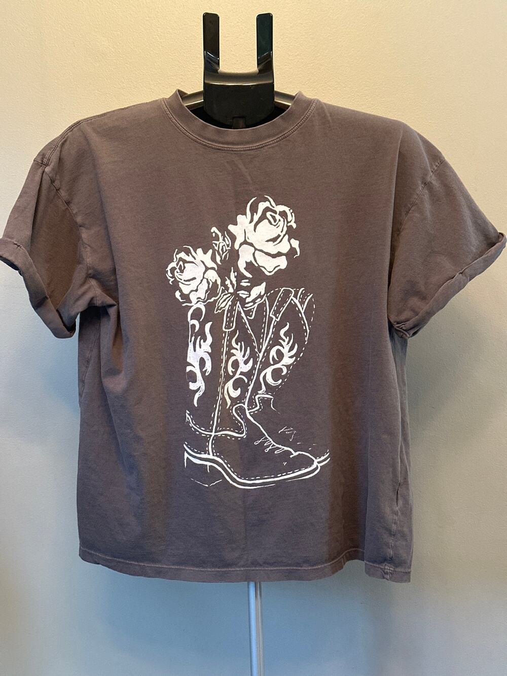 Urban Outfitters Graphic Tee Women S Brown Cowboy Boot Rose Western Granolagirl